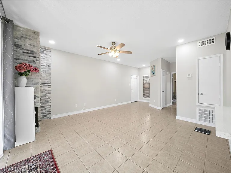 8257 Sands Point Dr #167 — Photo 3