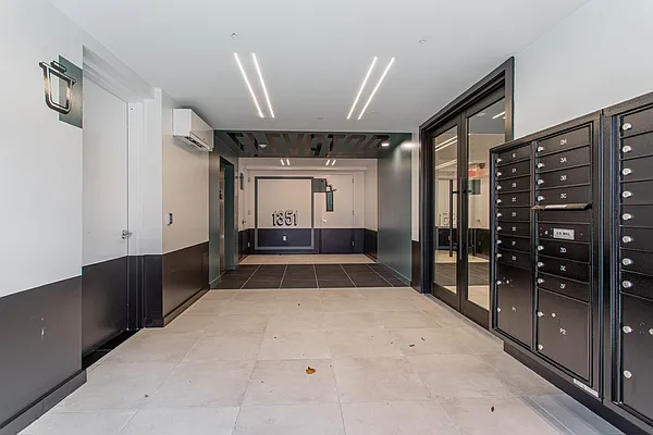 Rented by ERNY LLC | media 25