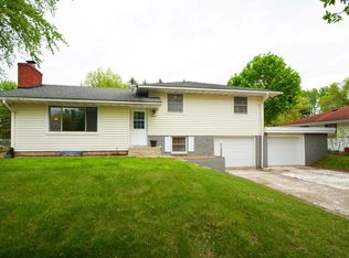 8597 Imperial Ave S, Cottage Grove, MN 55016