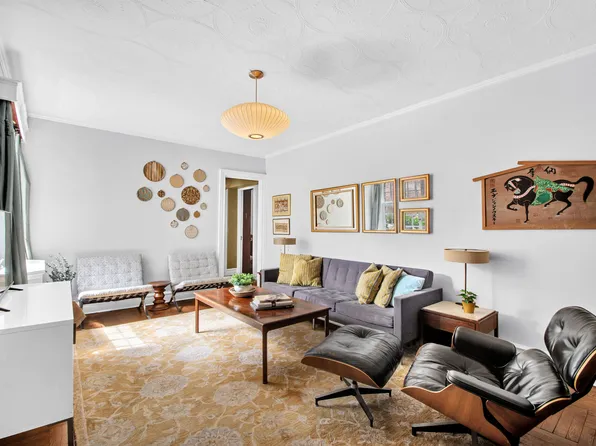 116 Pinehurst Avenue H14 image 1 of 17