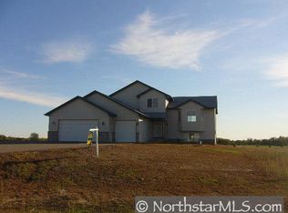 27077 102nd St NW, Zimmerman, MN 55398