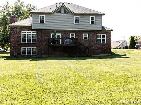 2nd image of 1100 Chapel Creek Trl