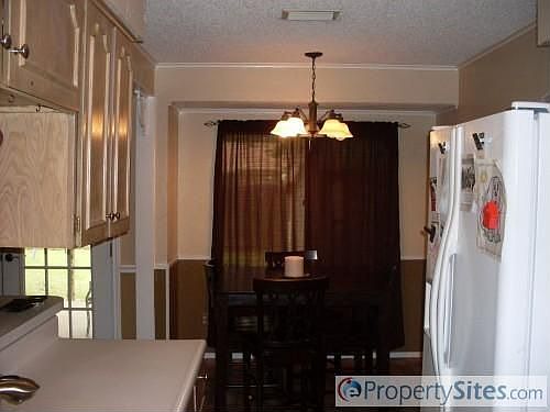 5th image of 14808 Green Valley Dr