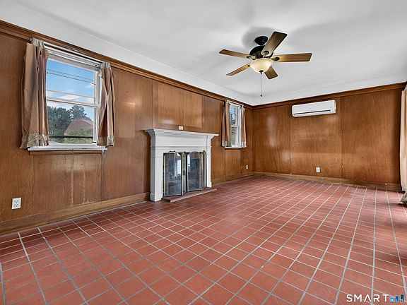 3rd image of 7 Fitzgerald Avenue