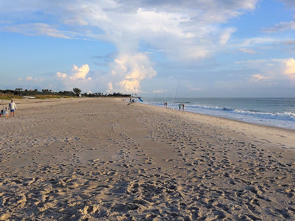 South Beach North / Wide beach