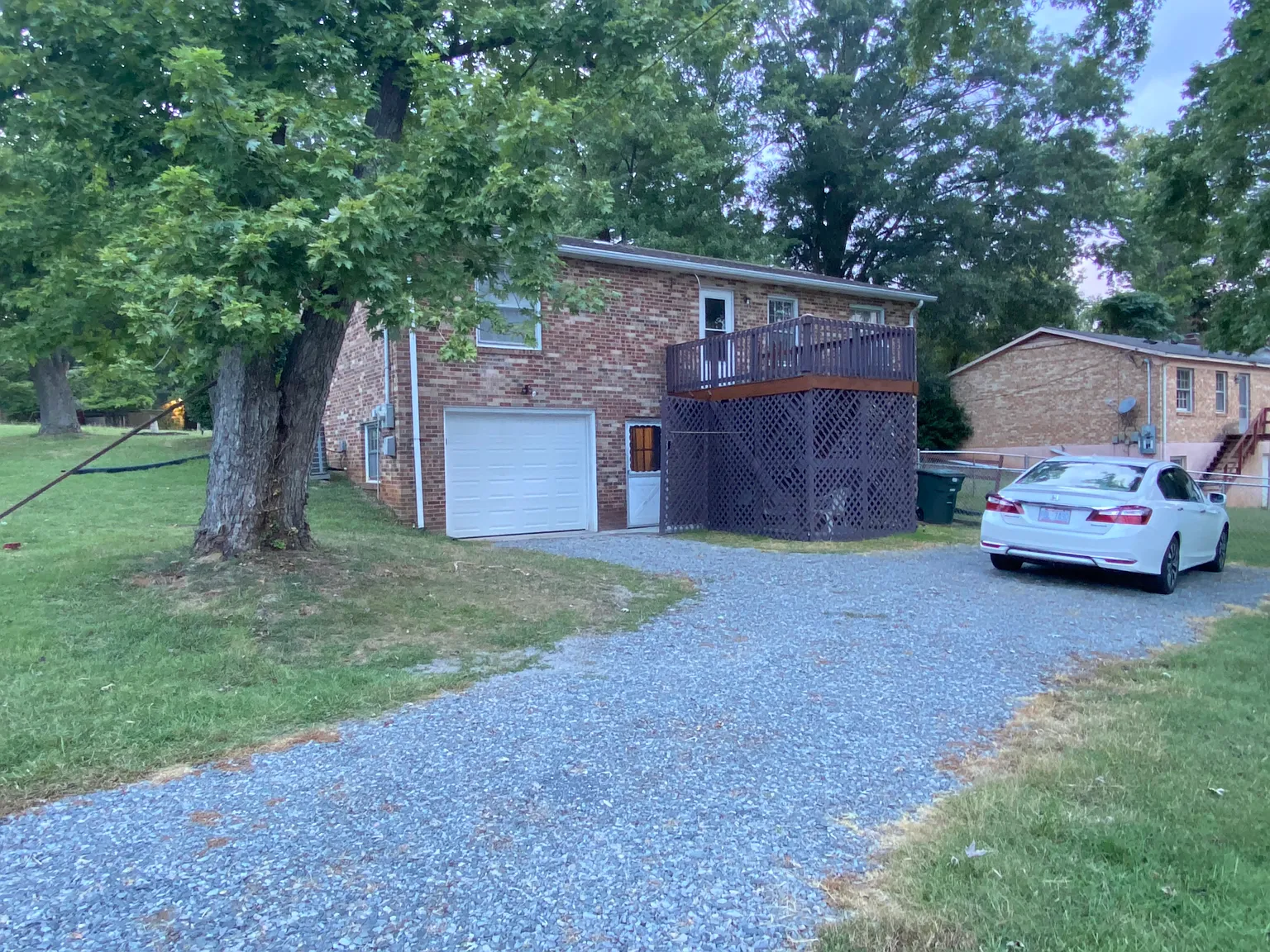 3 bed, 1025 sqft, $1,300 — Photo 4
