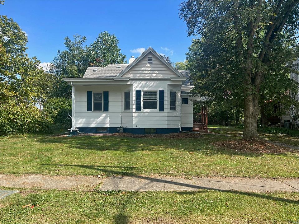 445 Johnson St, Carlinville, IL 62626 Zillow