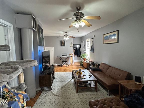 2nd image of 1617 N Hudson Ave APT 2R