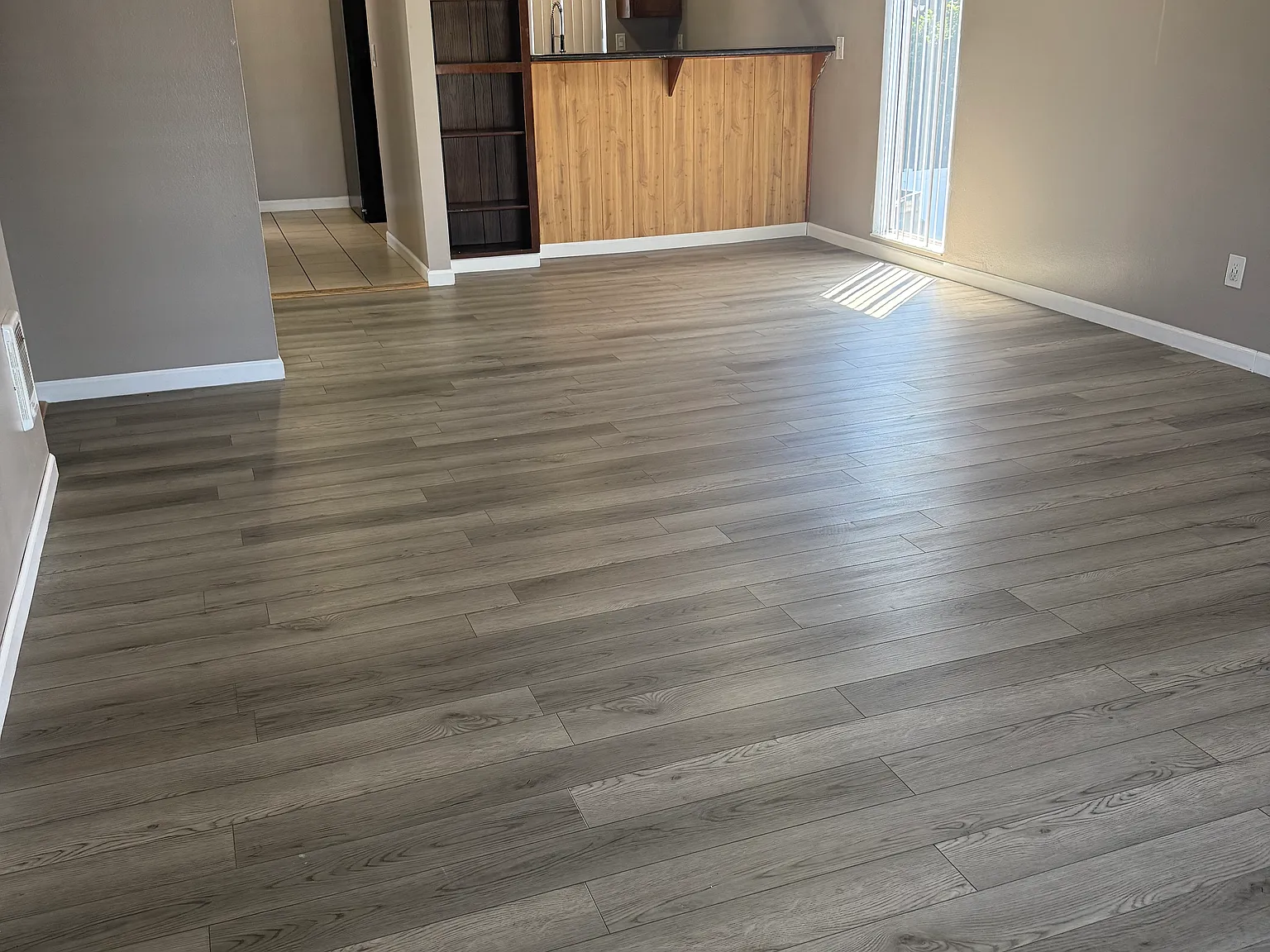 Evergreen Park Apartments — Photo 2