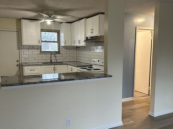 3rd image of 4290 Sweden Dr