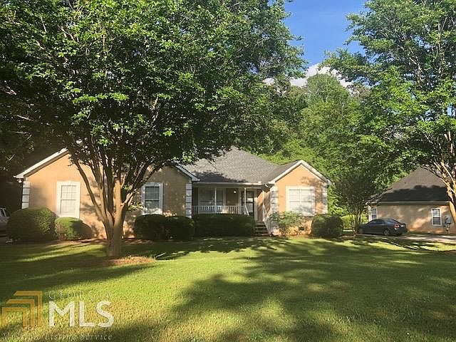 1st image of 40 Woodstream Dr