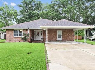 450 Oak St, Norco, LA 70079