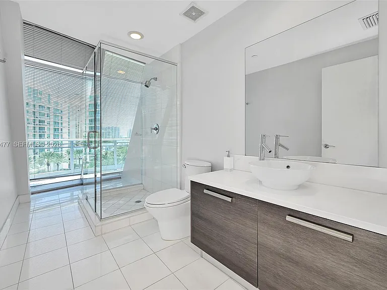2950 NE 188th St #449 — Photo 33