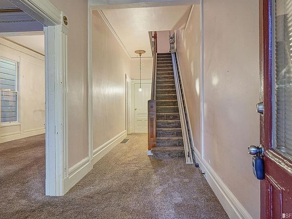4th image of 1330 Masonic Ave
