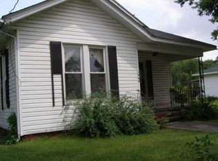 1909 Clark St, Paducah, KY 42003