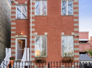 2040 N Oakley Ave, Chicago, IL 60647