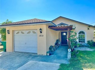 1231 19th St SW, Naples, FL 34117