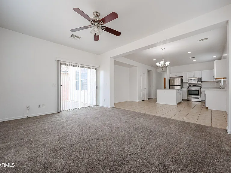41298 W Parkhill Dr — Photo 22