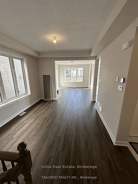 4 bed, $3,200 — Photo 3