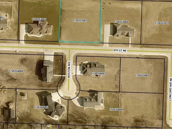 302 9th St NE, Orange City, IA 51041