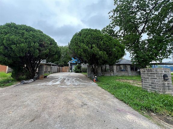 2nd image of 1313 Avenue G
