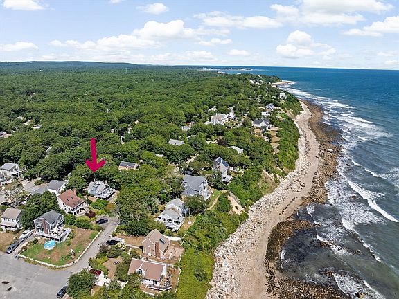 4th image of 135 Shore Dr