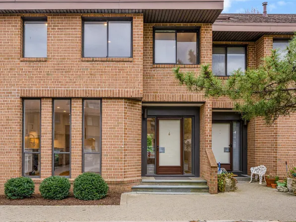 32 Waters Edge #32, Rye, NY 10580