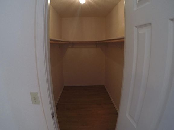 Master Walk In Closet