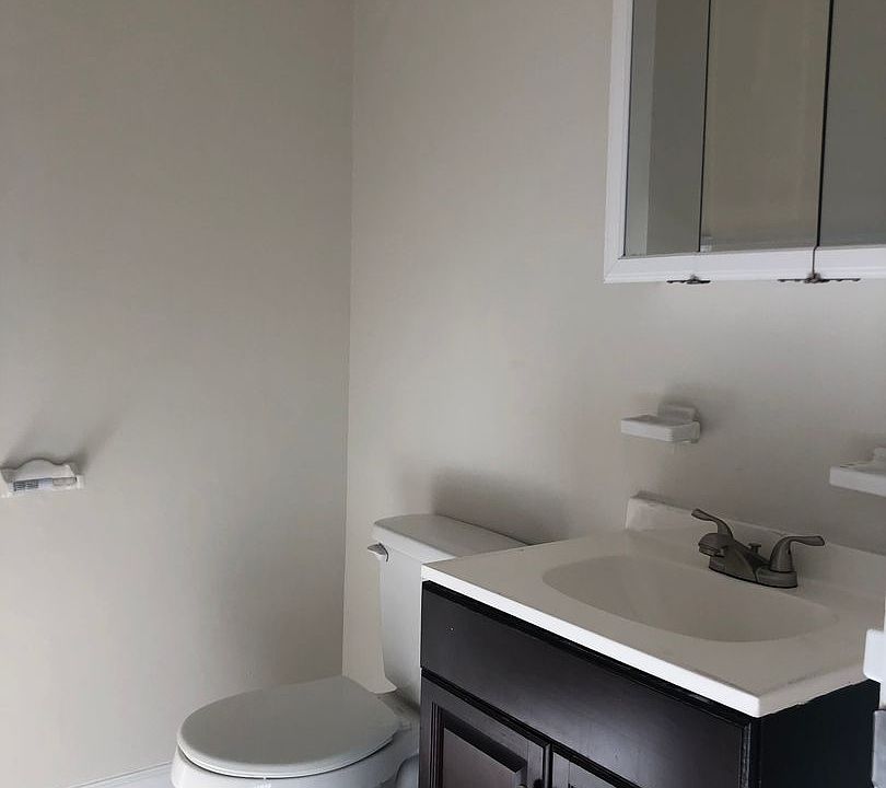 60 Court Street 60 Court St New Britain CT Zillow