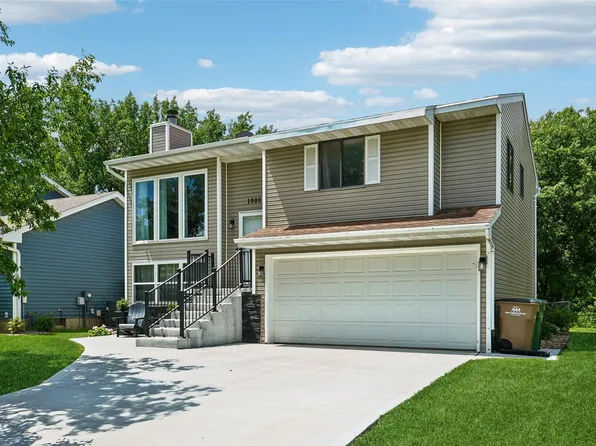 1000 9th Ave NW, Altoona, IA 50009