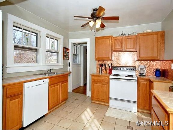 4th image of 57 Sweet William Ln