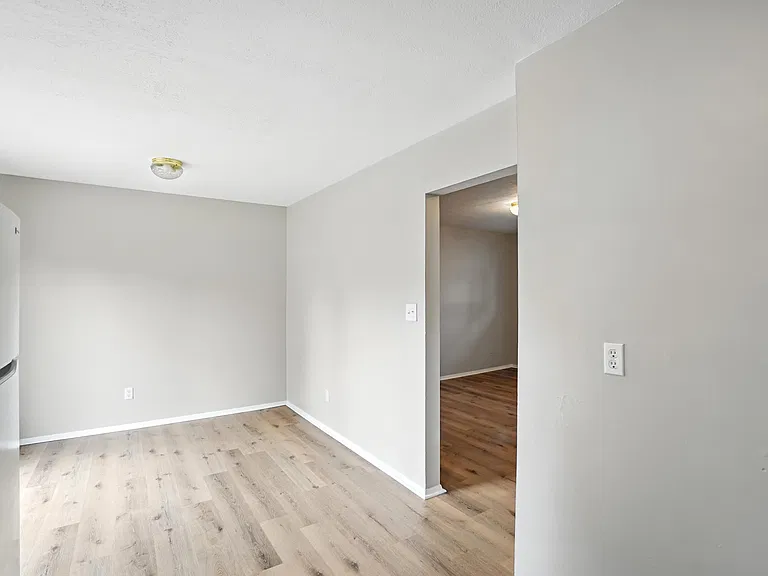 253 S Liberty St #2 — Photo 9