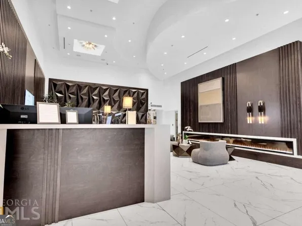 400 W Peachtree St NW Unit 3802, Atlanta, GA 30308