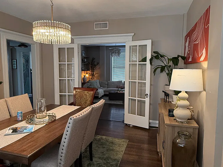 746 N Highland Ave NE #4 — Photo 2