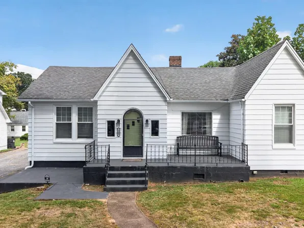 140 Grove Ave, Madison Heights, VA 24572