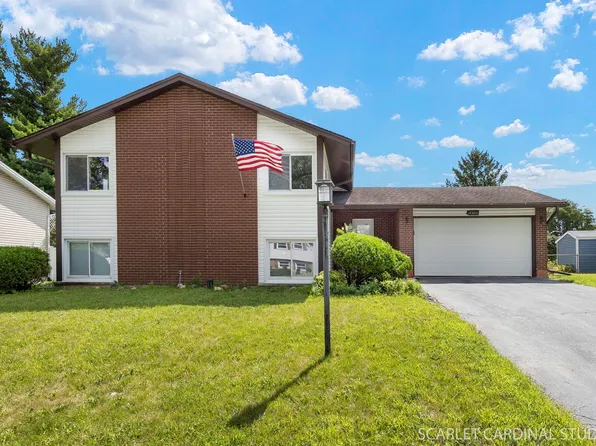 6805 Westmoreland Dr, Woodridge, IL 60517