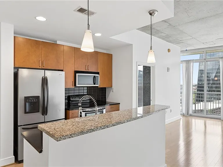 950 W Peachtree St NW #1413 — Photo 5