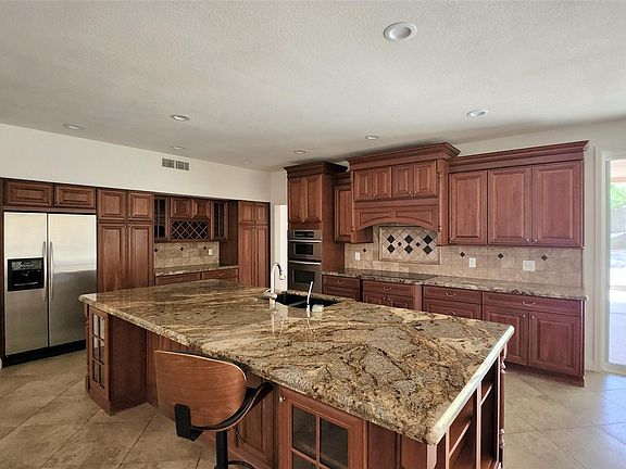 5th image of 1216 E Rocky Slope Dr