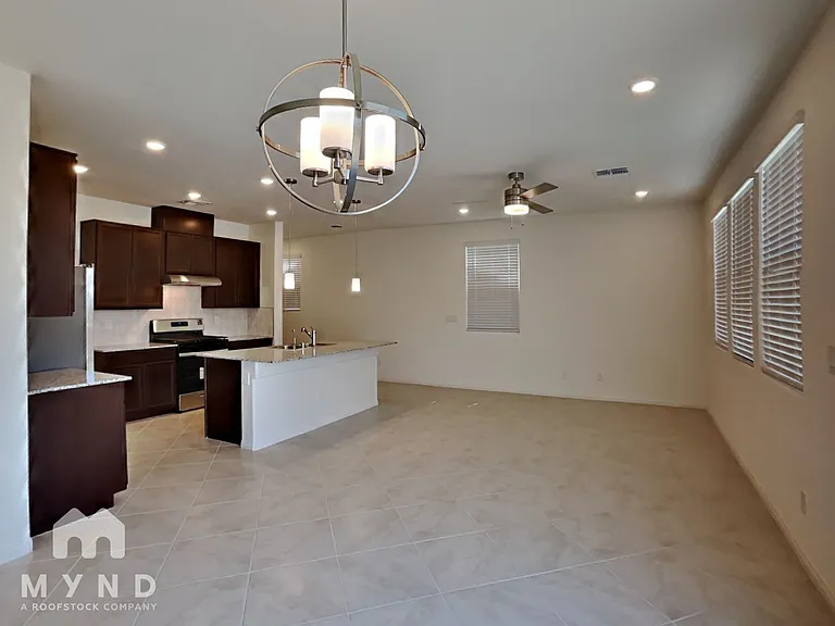7327 Davenbury St — Photo 3