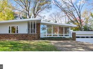 509 West Dr, Westmont, NJ 08108