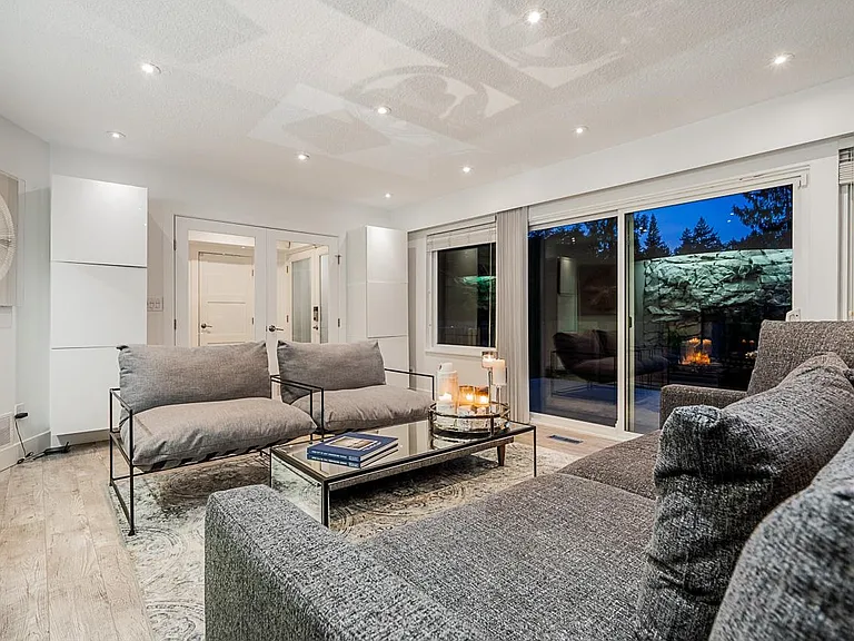 6446 Marine Dr — Photo 2