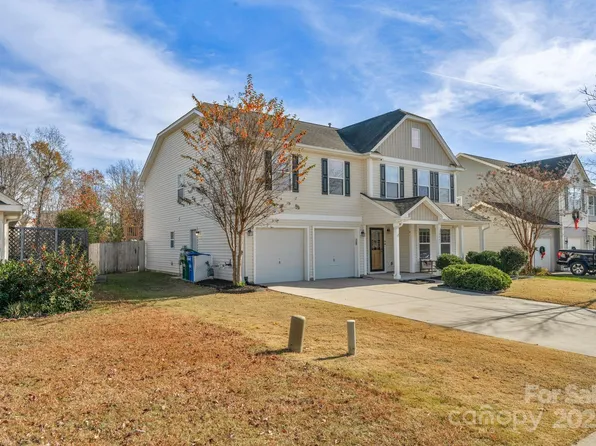 12847 Connemara Ct, Midland, NC 28107