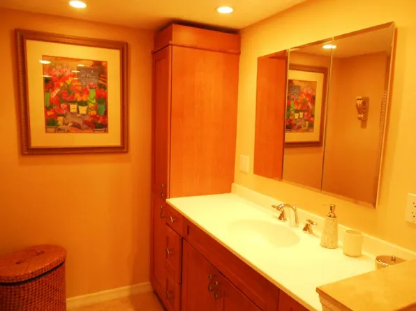 4440 Exeter Dr Unit 304, Longboat Key, FL 34228