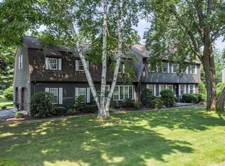 226 Blueberry Hill Rd, Longmeadow, MA 01106