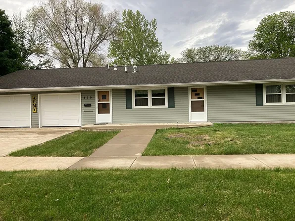 439 E Spruce St, Cherokee, IA 51012
