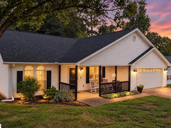 501 Hill Ln, Mauldin, SC 29662