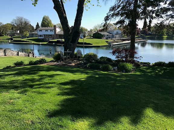 5th image of 54300 Franklin Dr