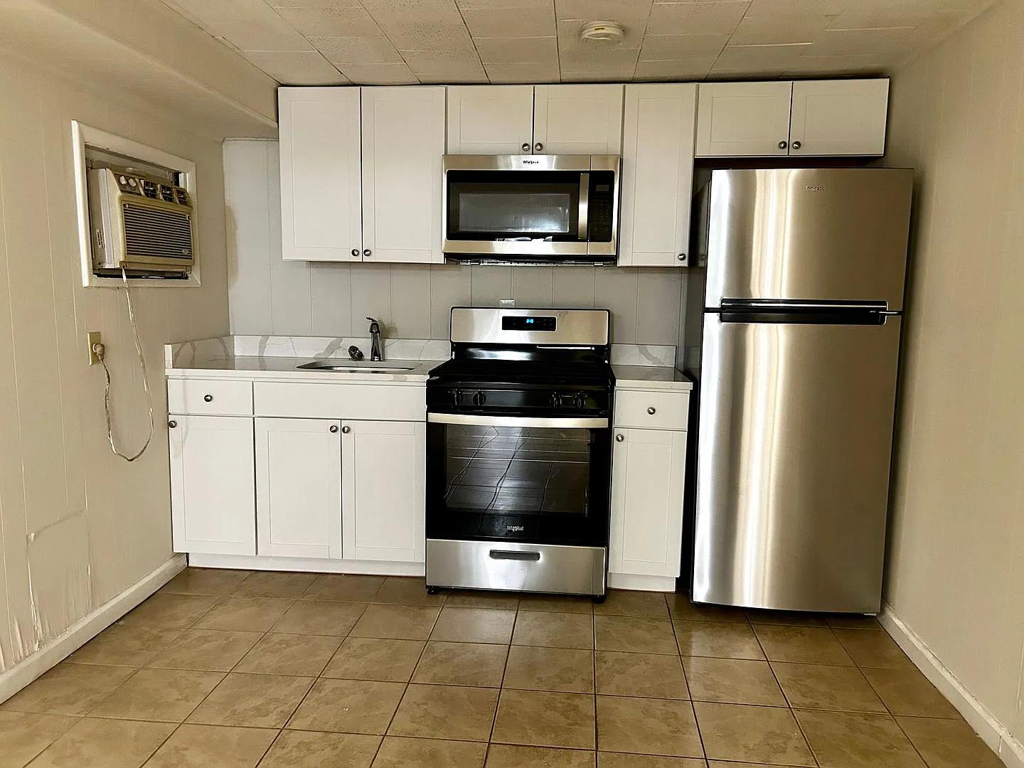 2631 N Charles Street — Photo 4
