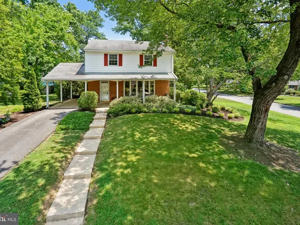 8511 Camden St, Alexandria, VA 22308