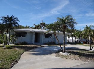 16104 1st St E, Redington Beach, FL 33708